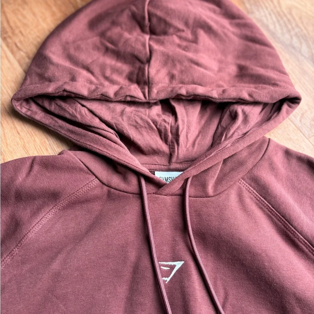 Gymshark Women's Maroon Cropped Hoodie - Picture 3 of 9
